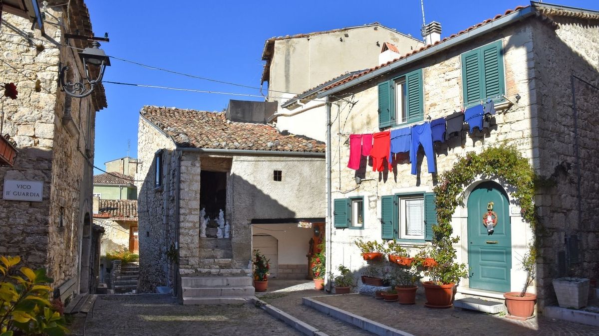 In una città italiana regalano case gratis.  Tuttavia, c’è un problema